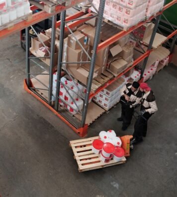 Global Warehousing & Storage (1)